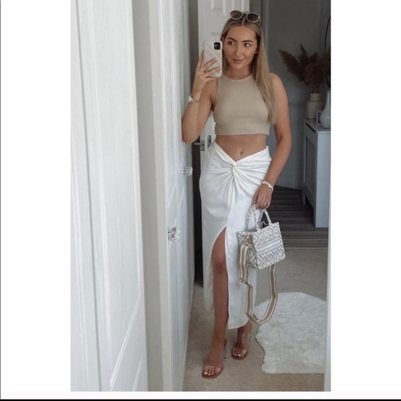 Zara satin effect knot skirt - Picture 8 of 11